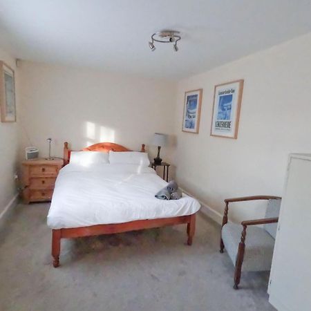 Relaxing Townhouse In The Heart Of Bridport 빌라 외부 사진