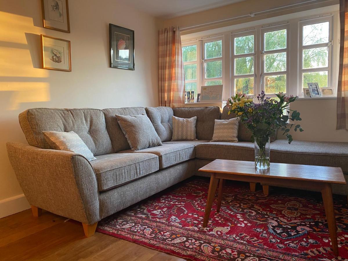 Relaxing Townhouse In The Heart Of Bridport 빌라 외부 사진
