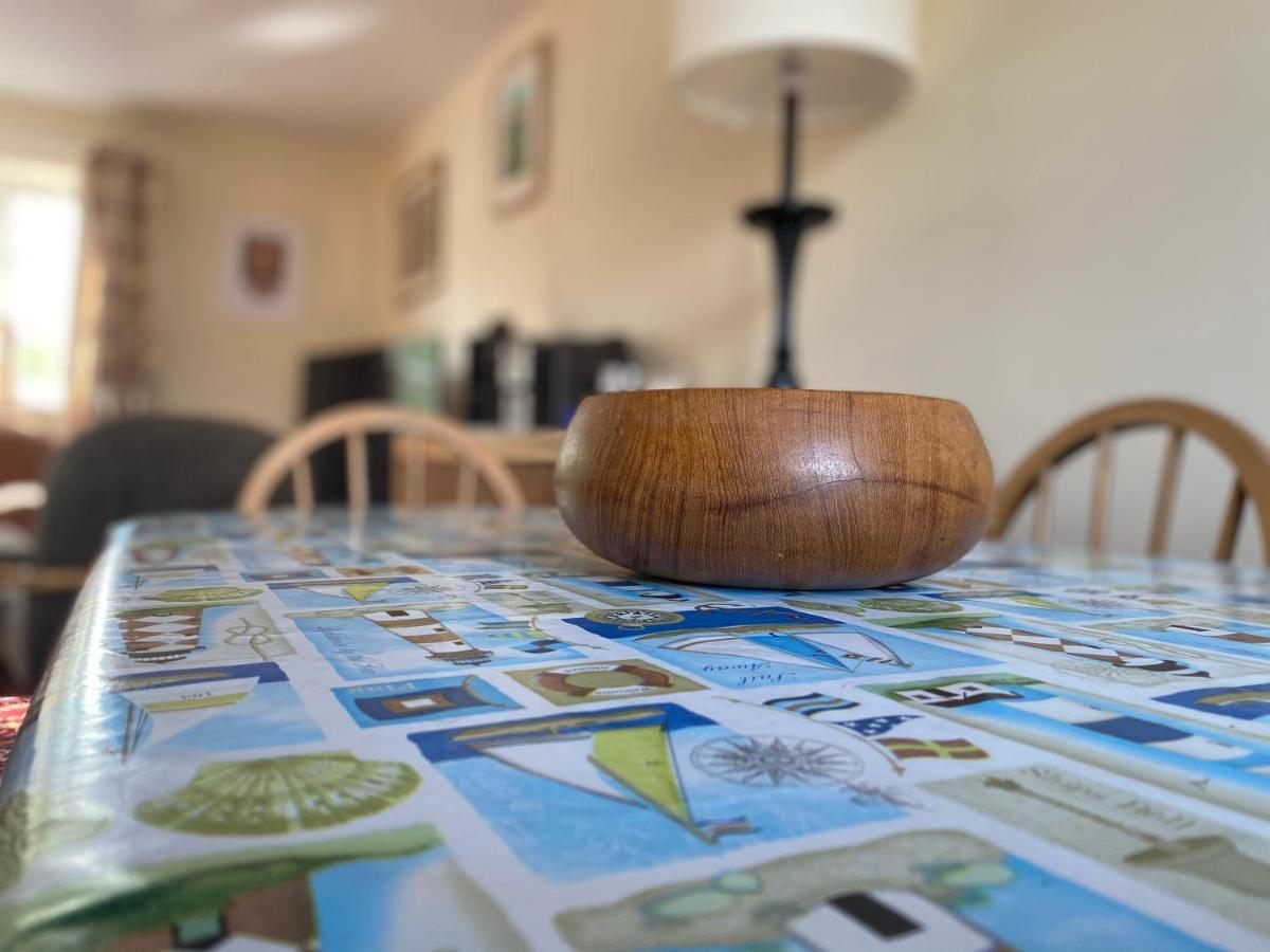 Relaxing Townhouse In The Heart Of Bridport 빌라 외부 사진