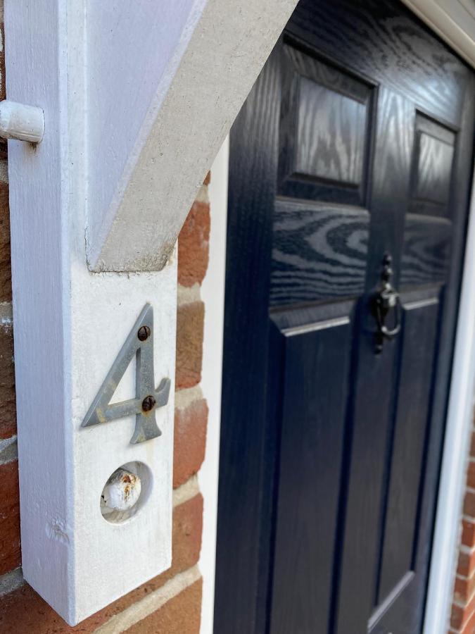 Relaxing Townhouse In The Heart Of Bridport 빌라 외부 사진