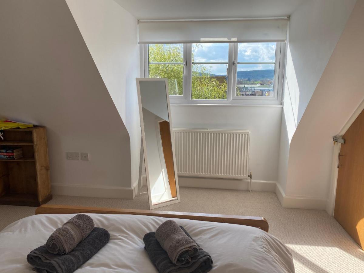 Relaxing Townhouse In The Heart Of Bridport 빌라 외부 사진