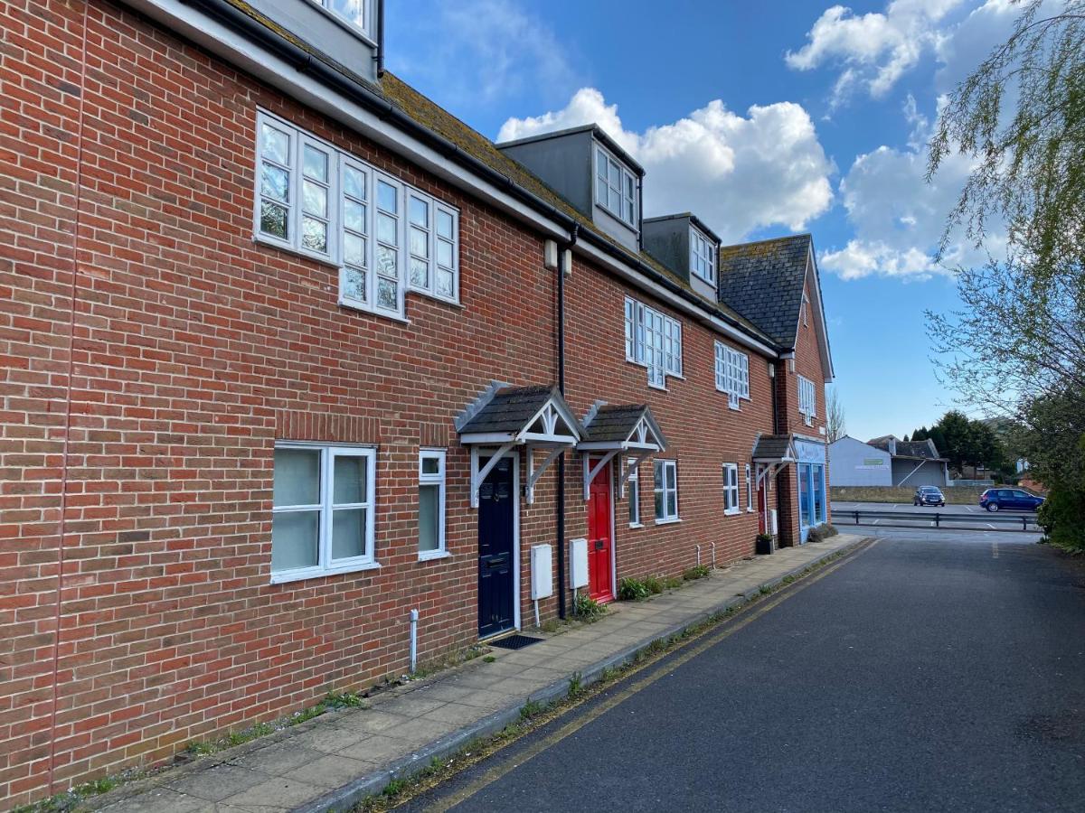 Relaxing Townhouse In The Heart Of Bridport 빌라 외부 사진